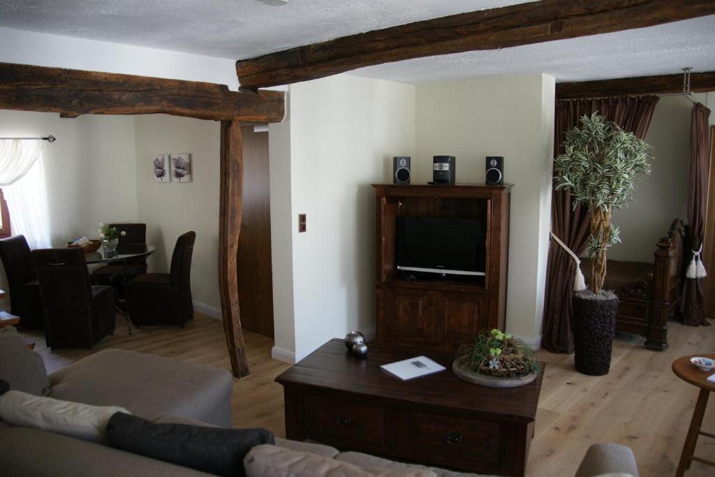 Landgasthof Em Lade Dahlem  Bagian luar foto