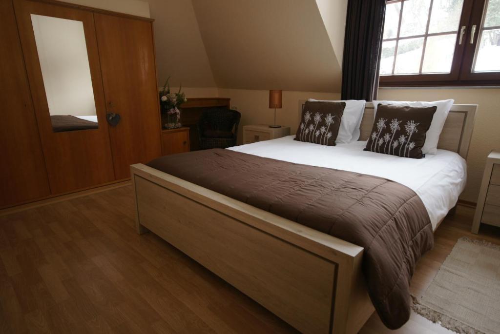 Landgasthof Em Lade Dahlem  Ruang foto